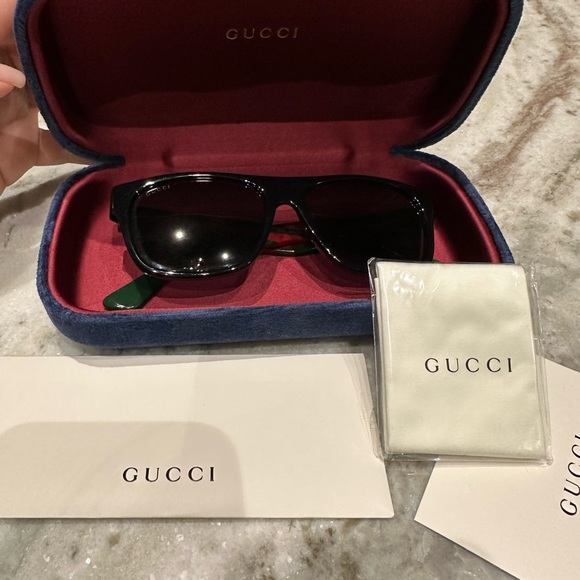 Authentic brand new Gucci sunglasses - Picture 6 of 8